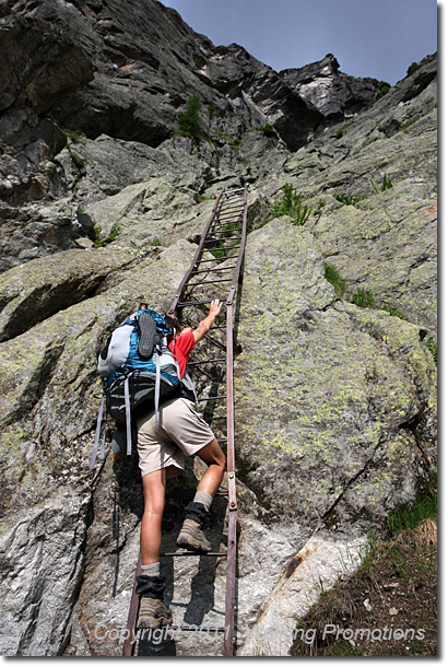 Tour de Mont Blanc, Tre-Le-Champ - Le Brevent, Ladders